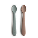 Mushie first feeding baby spoons 2-pack in Stone and Cloudy mauve on a white background