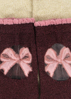 Close-up of the Konges Sløjd 2-pack Bow Socks in Bow mix on a white background.
