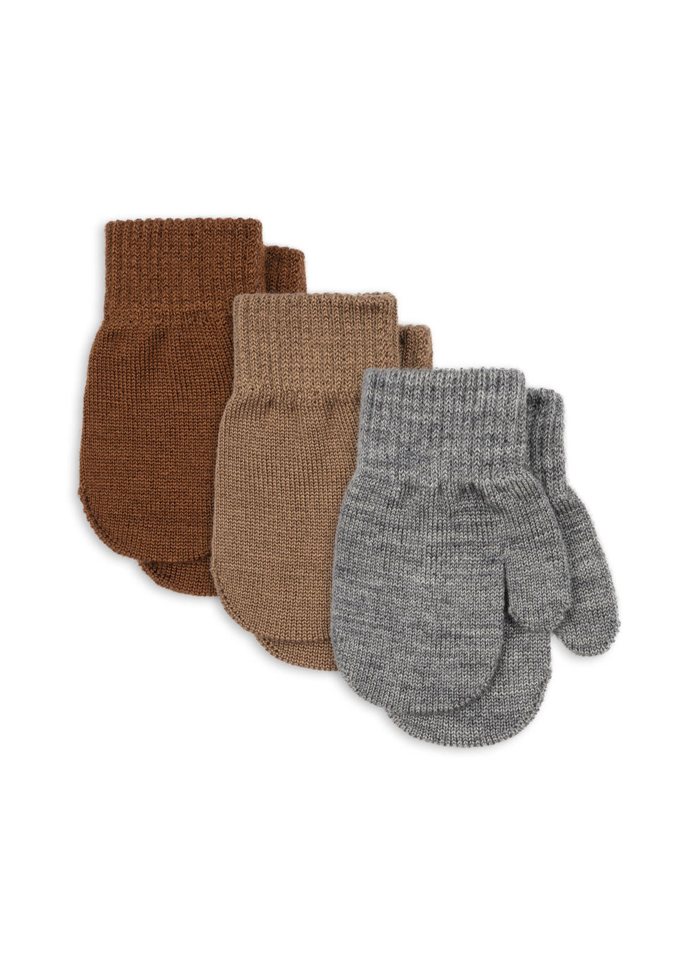 Close-up of Konges Sløjd 3‑pack Filla baby mittens in grey, melange and beige on white background