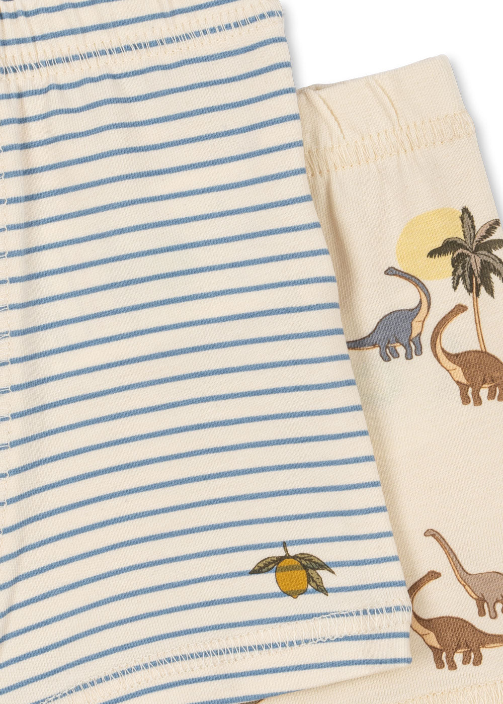 Close-up of Konges Sløjd basic 2-pack boy boxers in Kubi and Stripe Bluie fabric