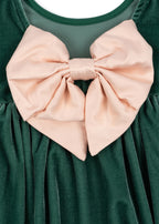 Close-up of Front the Konges Sløjd Gia Bow Dress in Fir on a white background.