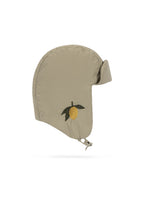 Side view of the Konges Sløjd Juno hat in Laurel Oak on a white background.